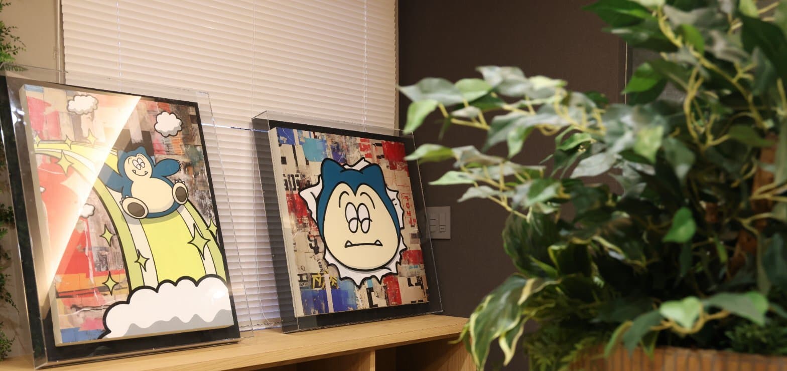 カウンターのアートワーク